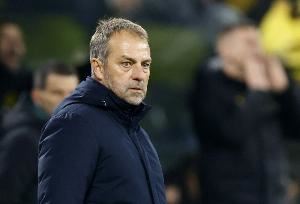 科贝：弗里克将与德科、医疗团队会面，他担心球员的身体状况